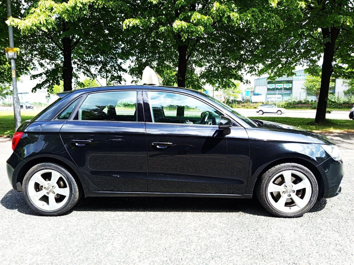 Used Audi A1 for sale - 76593424: Photo 8