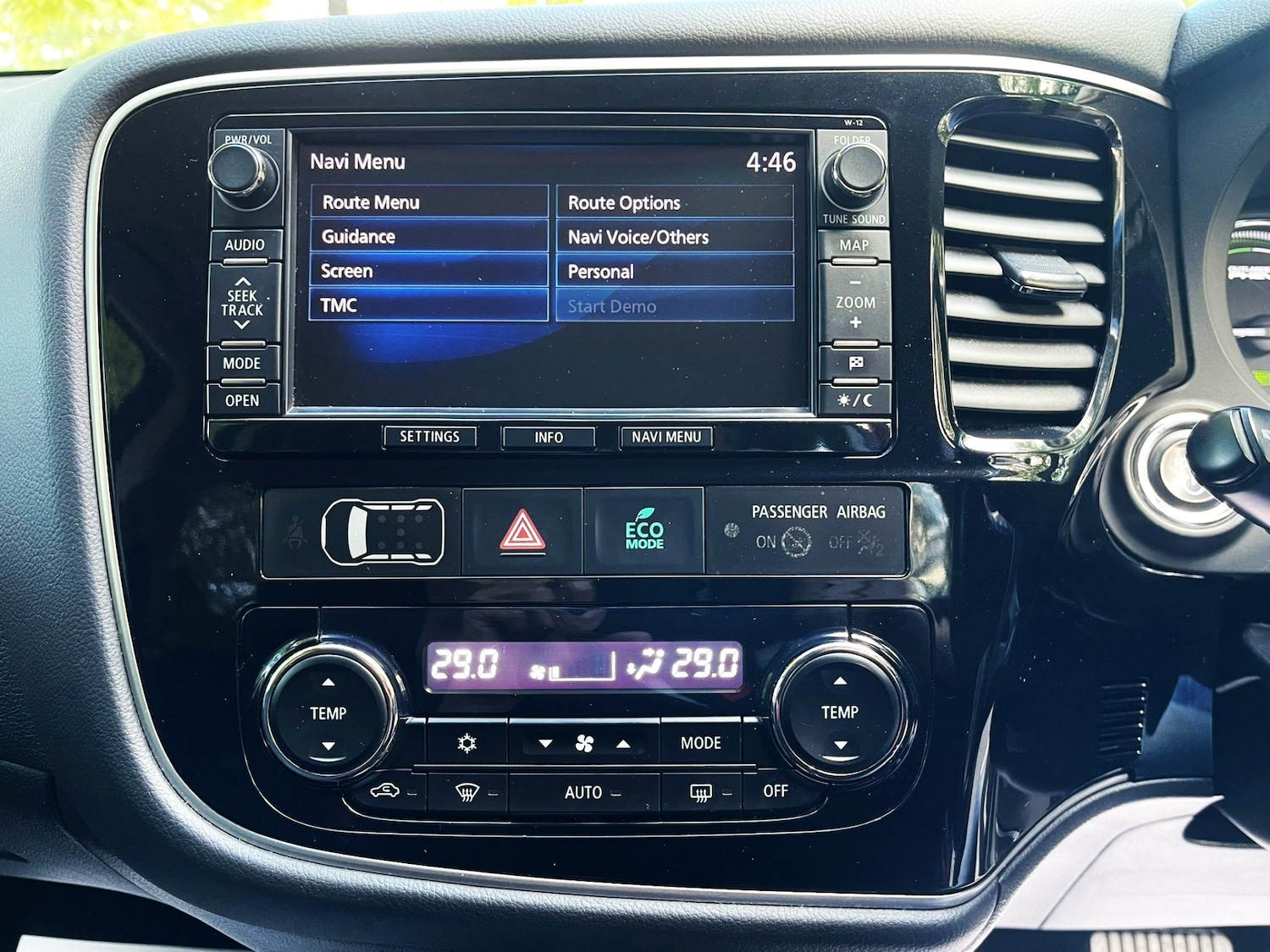 Used Mitsubishi Outlander 2014 for sale - 75921803: Photo 35