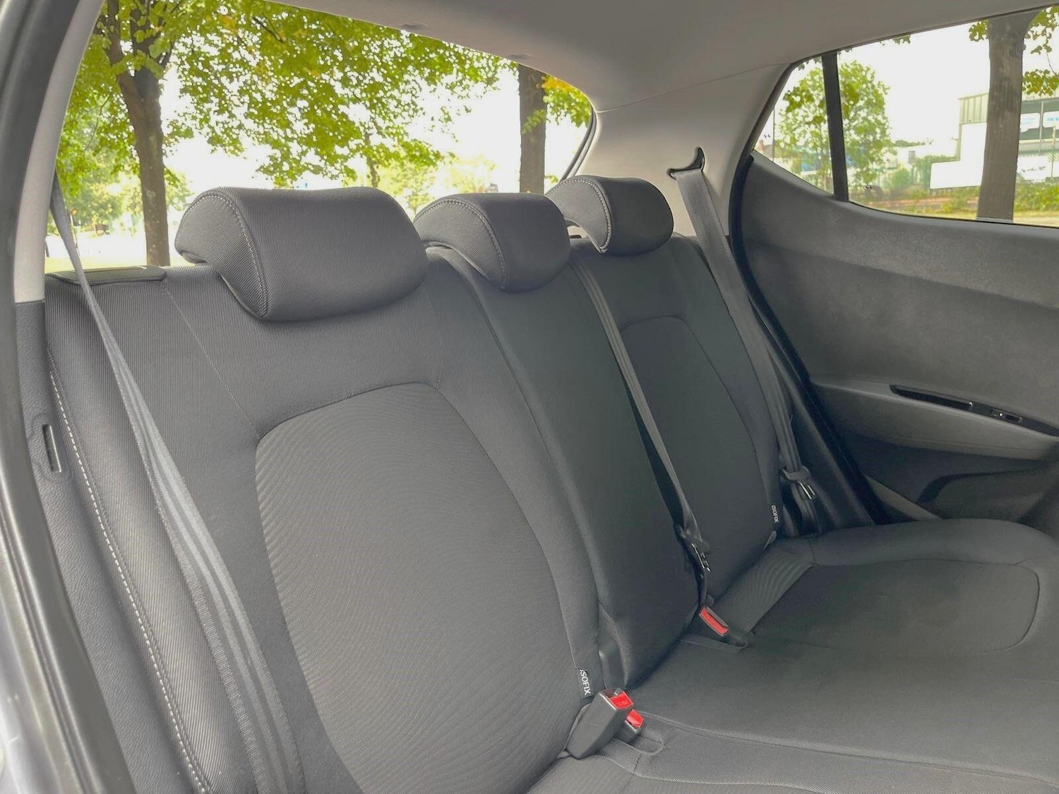 Used Hyundai i10 2017 for sale - 76579888: Photo 25