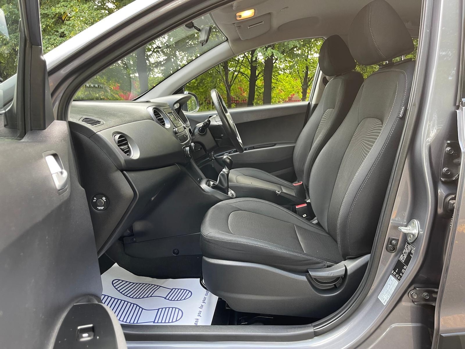 Used Hyundai i10 2017 for sale - 76579888: Photo 27