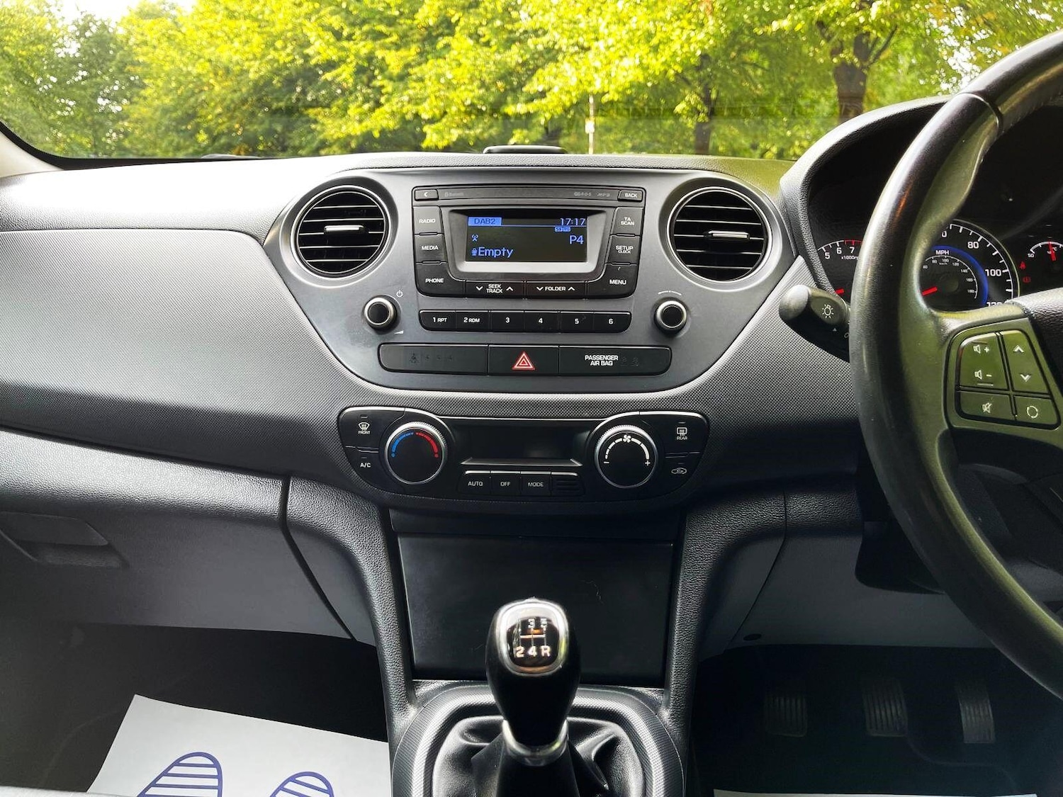 Used Hyundai i10 2017 for sale - 76579888: Photo 33