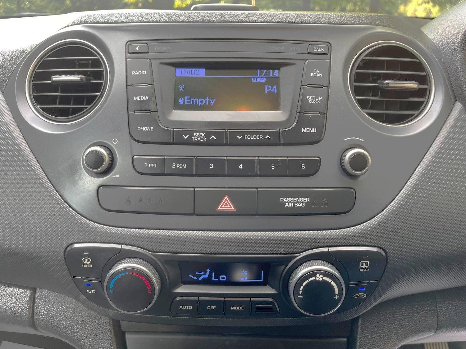 Used Hyundai i10 2017 for sale - 76579888: Photo 34