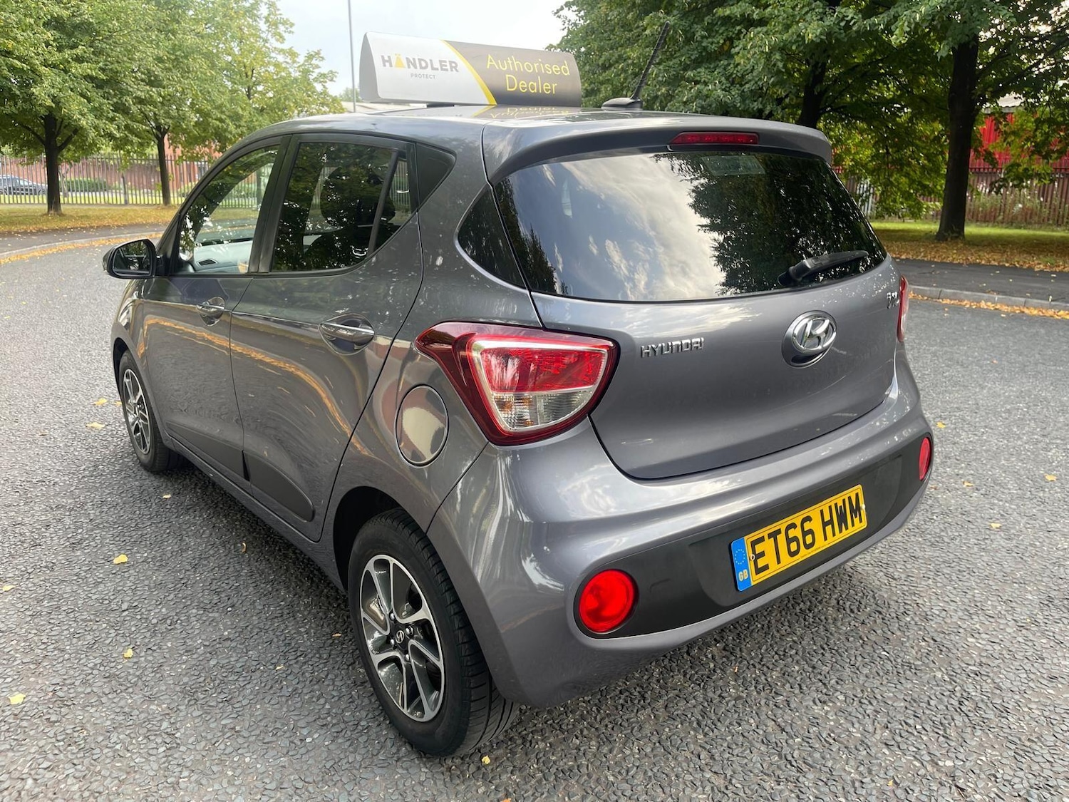 Used Hyundai i10 2017 for sale - 76579888: Photo 5