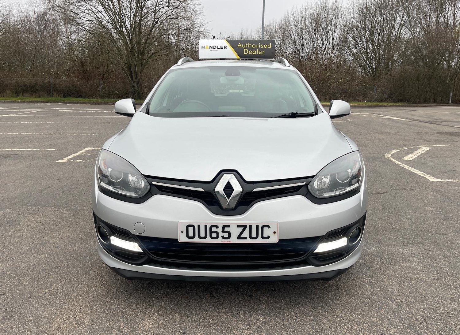 Used Renault Megane 2015 for sale - 77400213: Photo 2