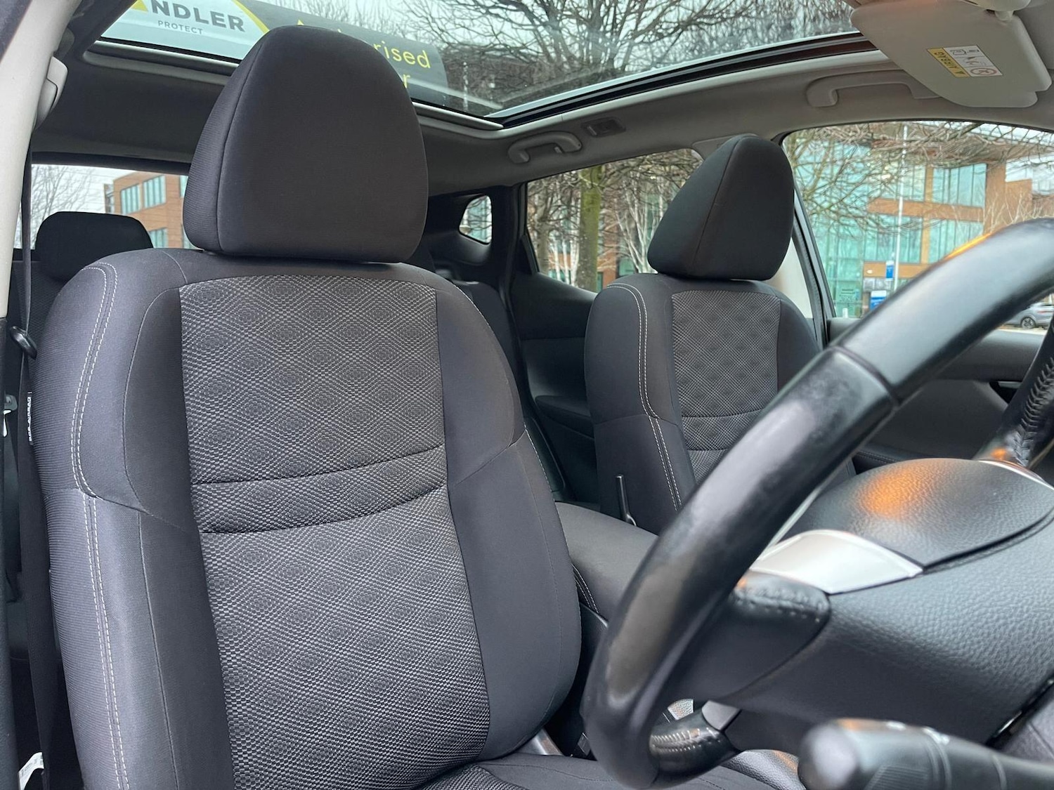 Used Nissan Qashqai 2015 for sale - 76593394: Photo 18