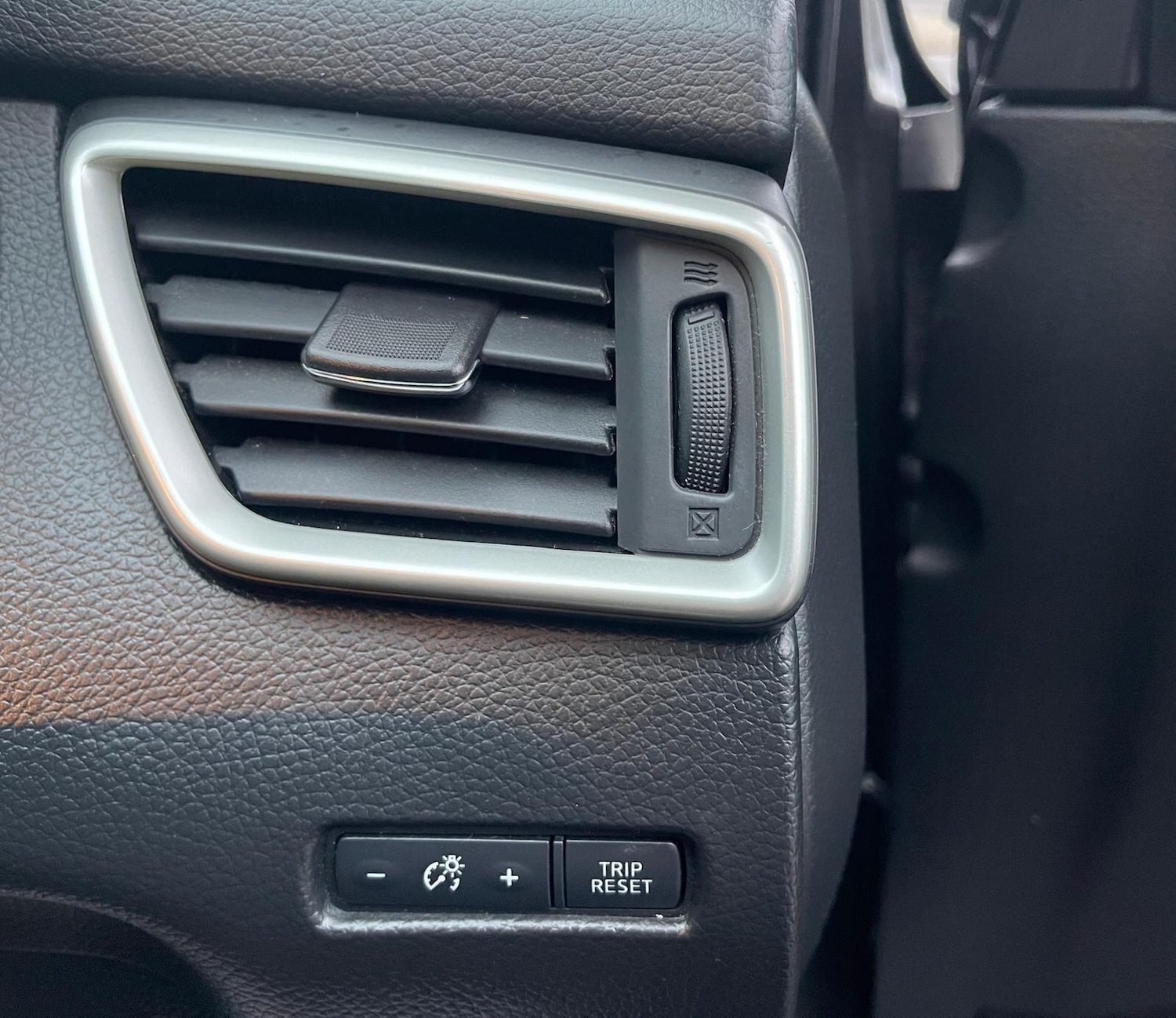 Used Nissan Qashqai 2015 for sale - 76593394: Photo 32