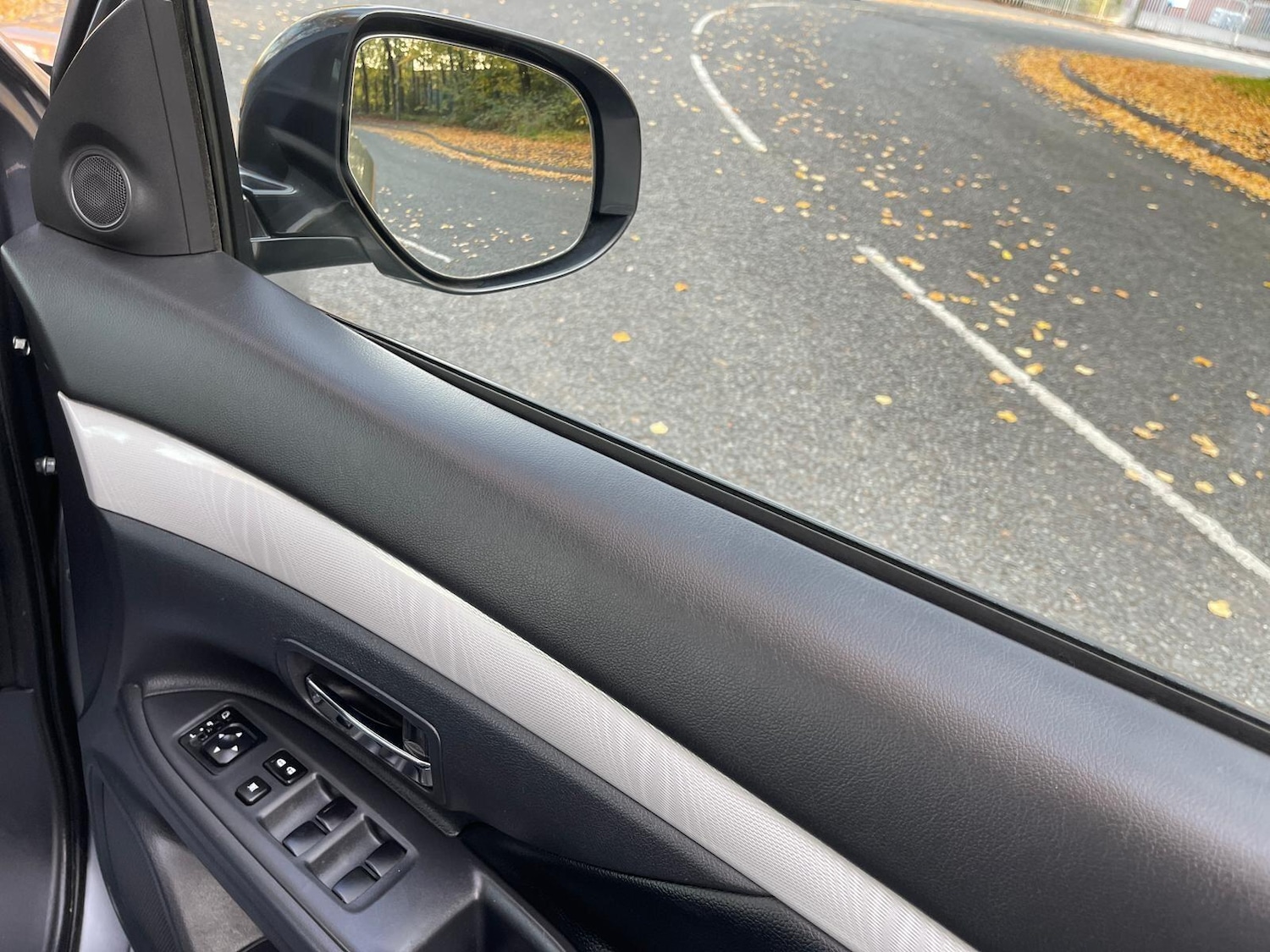 Used Mitsubishi Outlander 2015 for sale - 76623157: Photo 47