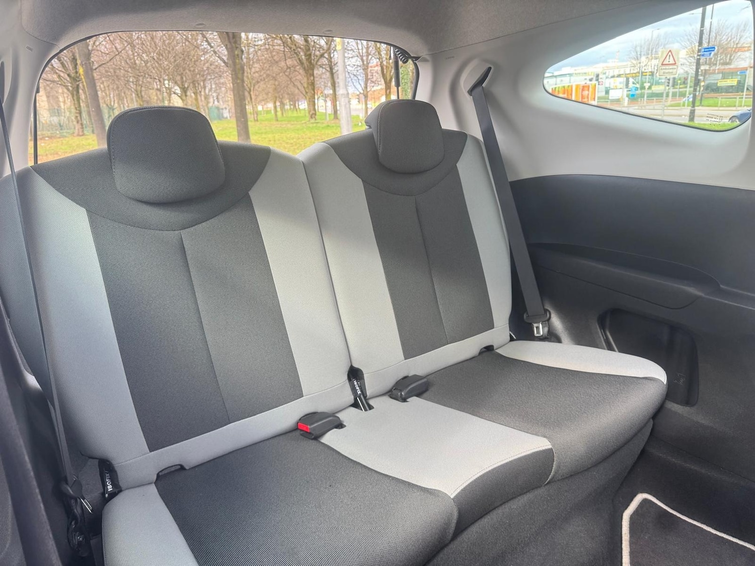 Used Toyota AYGO 2015 for sale - 77818117: Photo 23