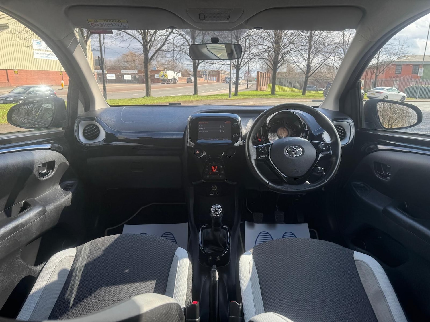 Used Toyota AYGO 2015 for sale - 77818117: Photo 30