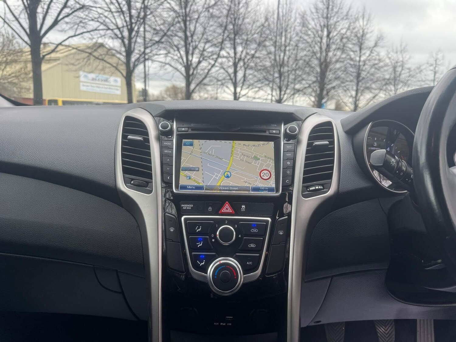 Used Hyundai i30 2015 for sale - 77997907: Photo 16