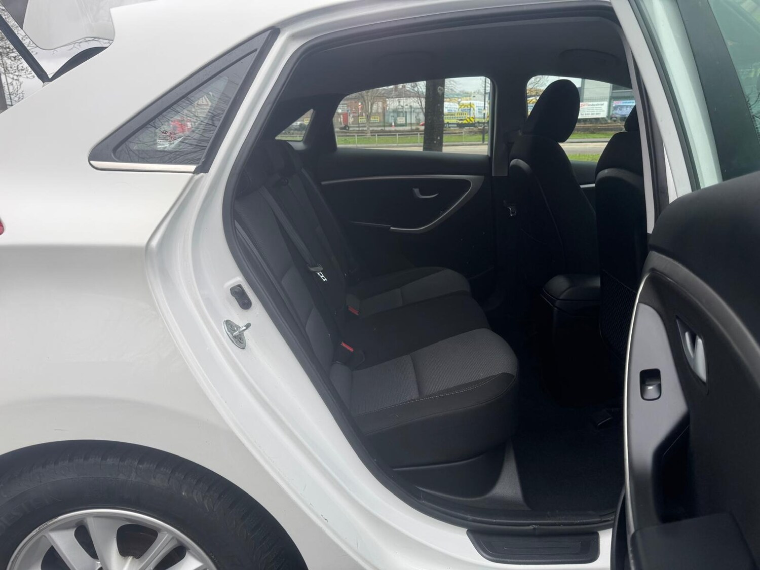 Used Hyundai i30 2015 for sale - 77997907: Photo 23