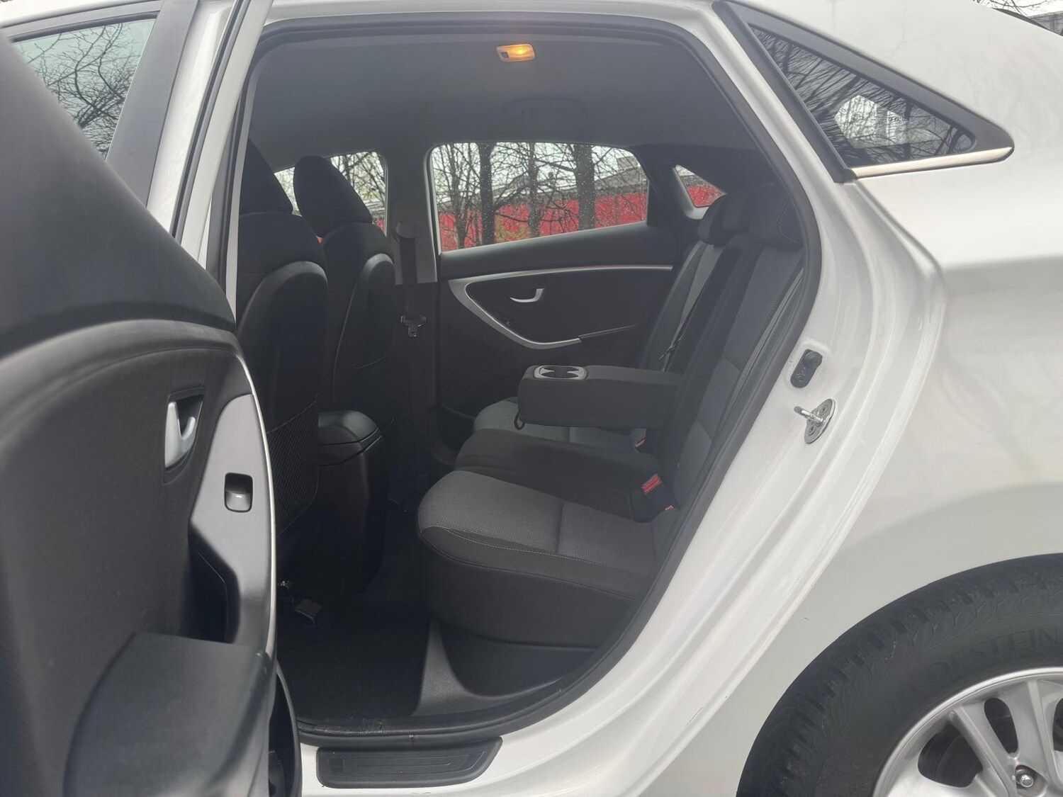 Used Hyundai i30 2015 for sale - 77997907: Photo 50