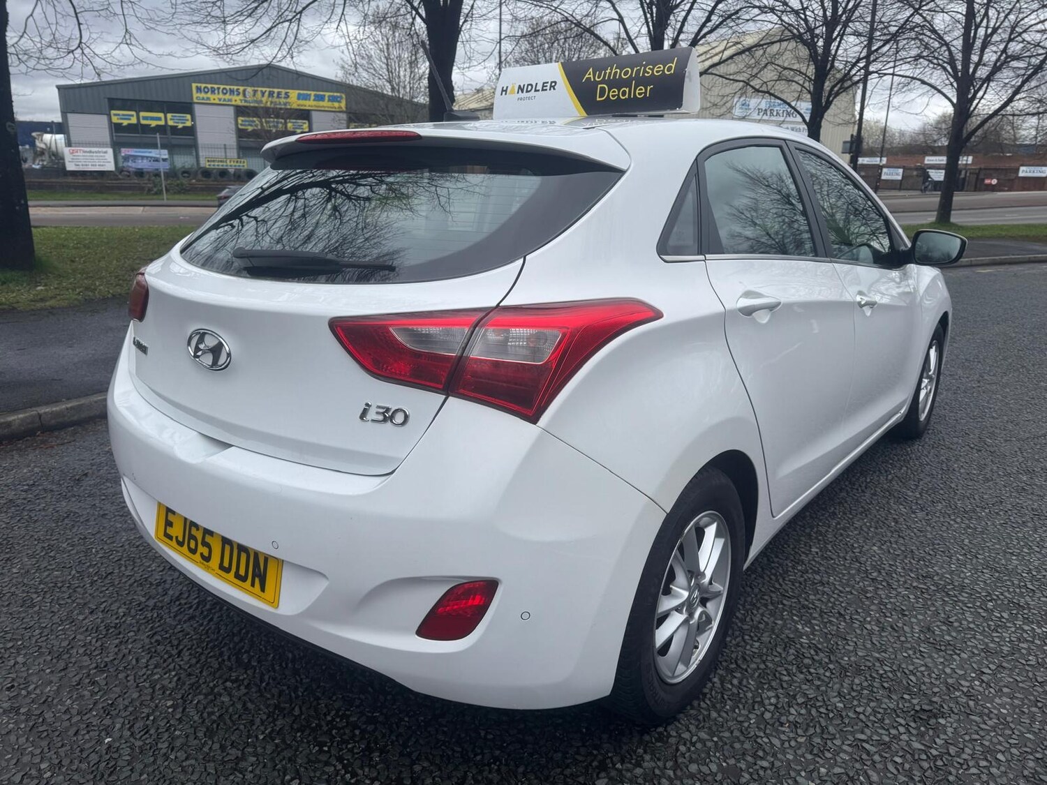 Used Hyundai i30 2015 for sale - 77997907: Photo 9