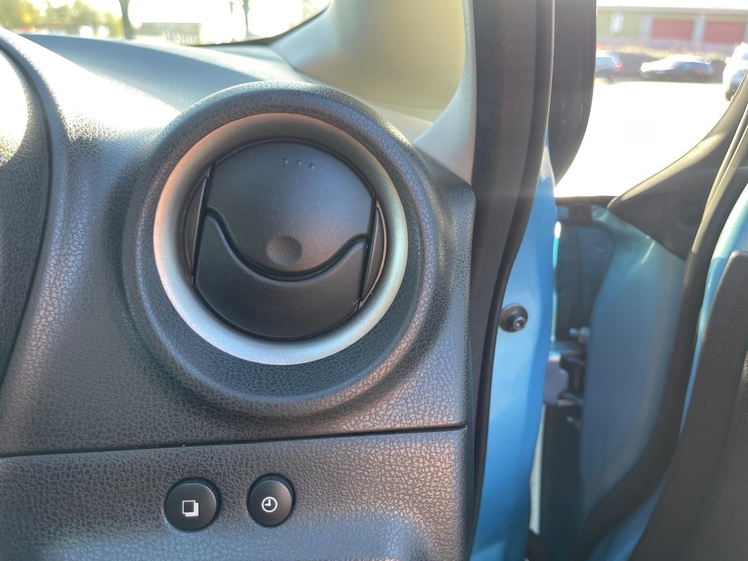 Used Nissan Note 2014 for sale - 76579884: Photo 32