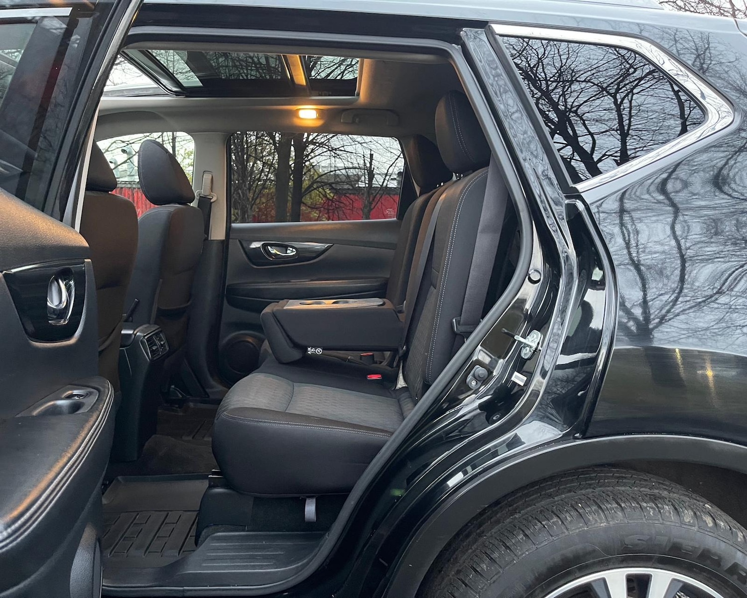 Used Nissan X-Trail 2018 for sale - 76834720: Photo 48