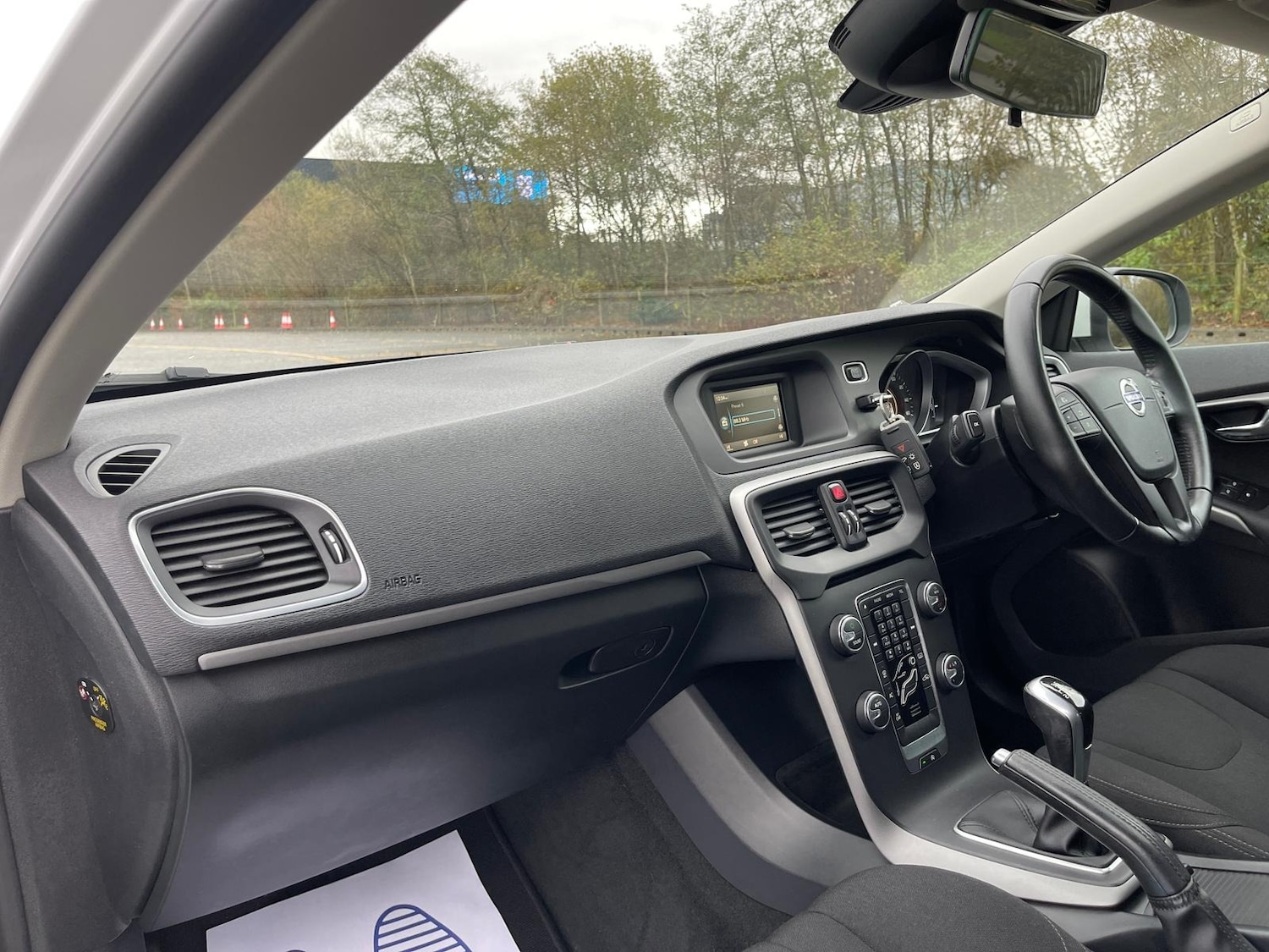 Used Volvo V40 2016 for sale - 76682694: Photo 21