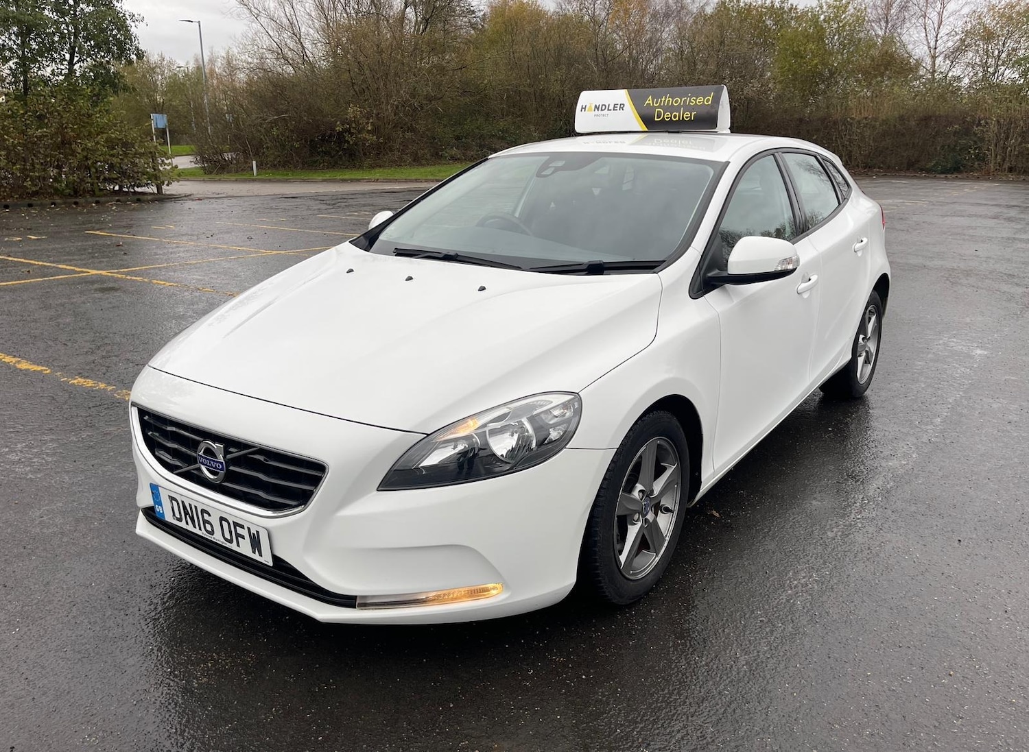 Used Volvo V40 2016 for sale - 76682694: Photo 3