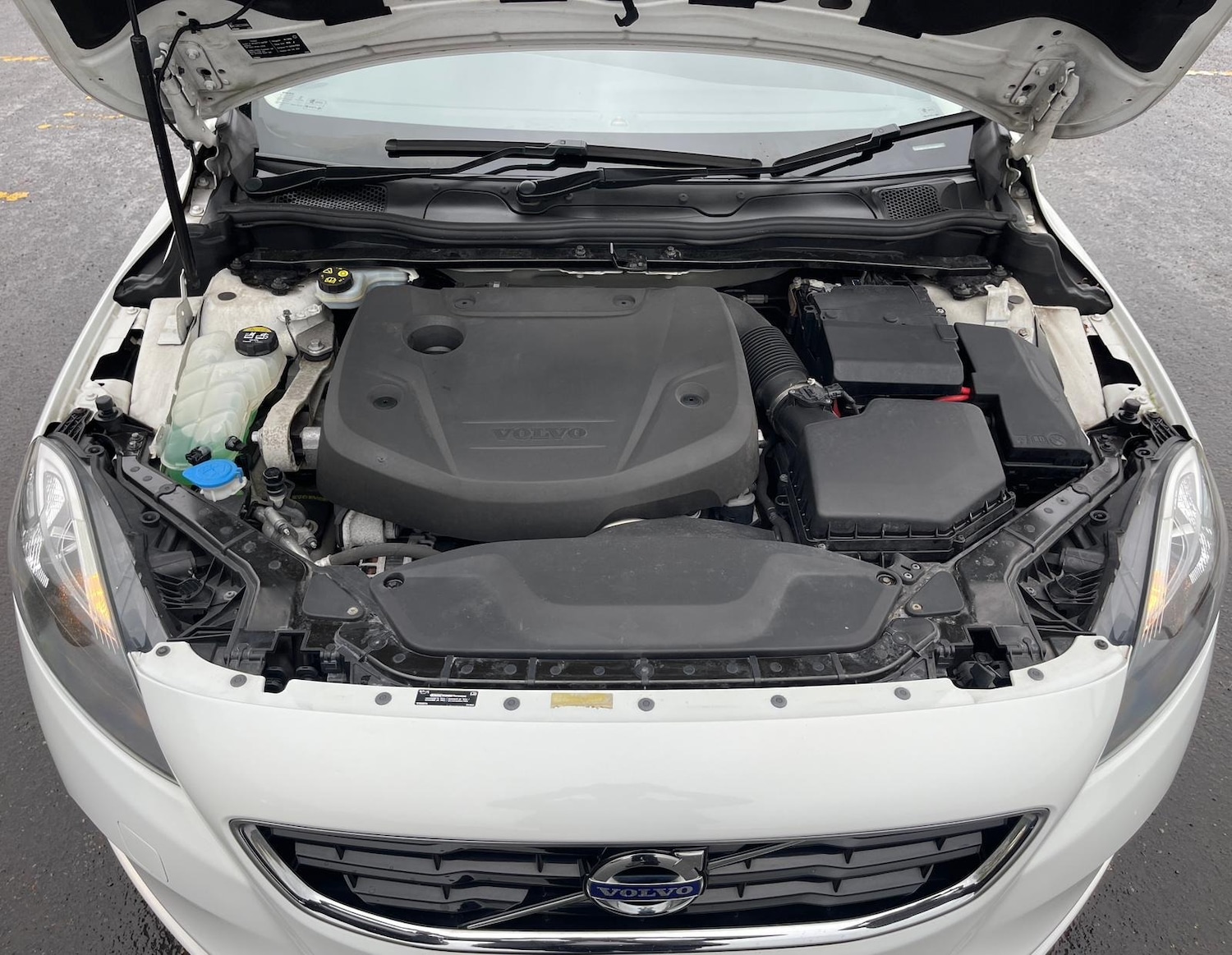 Used Volvo V40 2016 for sale - 76682694: Photo 46