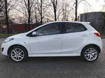 Used Mazda Mazda2 2011 for sale - 77581733: Photo
