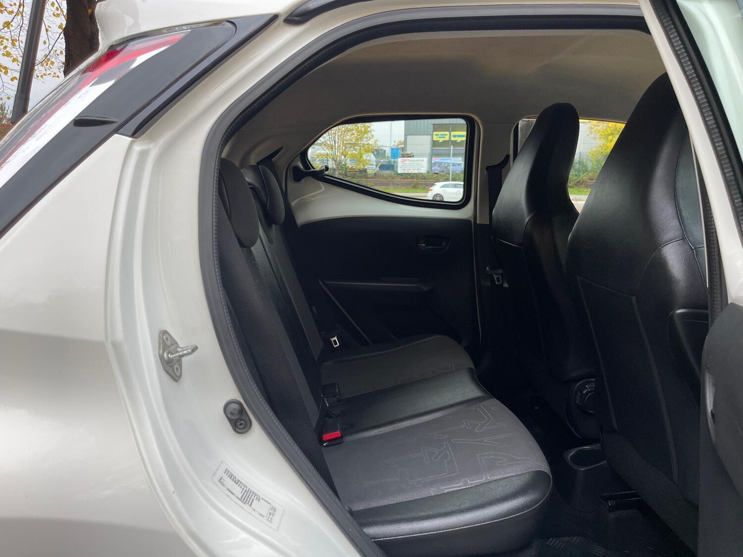 Used Toyota AYGO 2015 for sale - 76623162: Photo 20