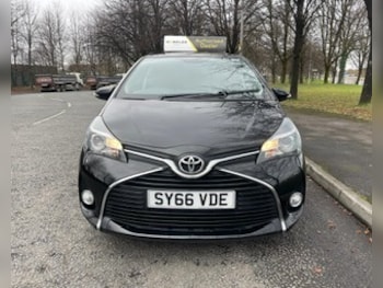 Used Toyota Yaris 2016 for sale - 77543807: Photo