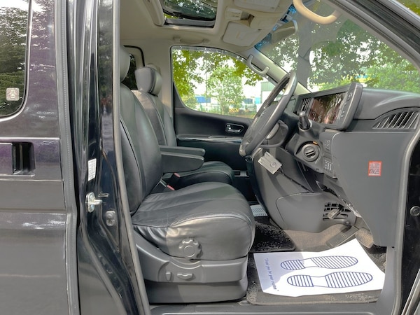 Used Nissan Elgrand 2009 for sale - 75006851: Photo 25