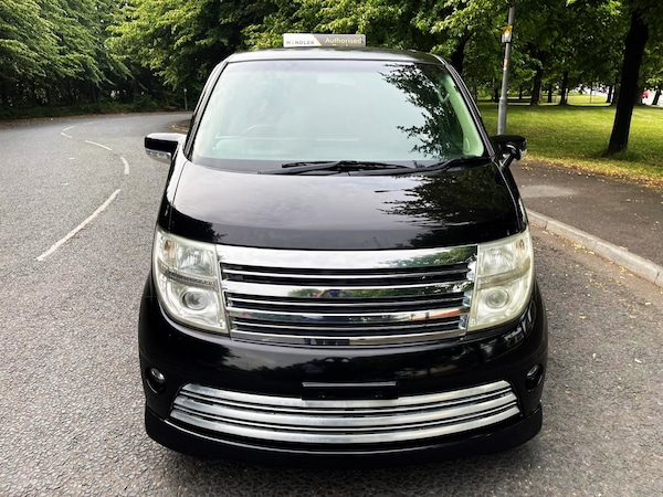 Used Nissan Elgrand 2009 for sale - 75006851: Photo 2