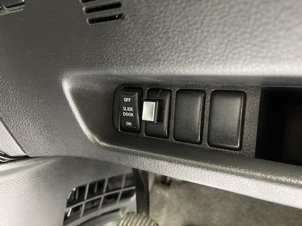Used Nissan Elgrand 2009 for sale - 75006851: Photo 67