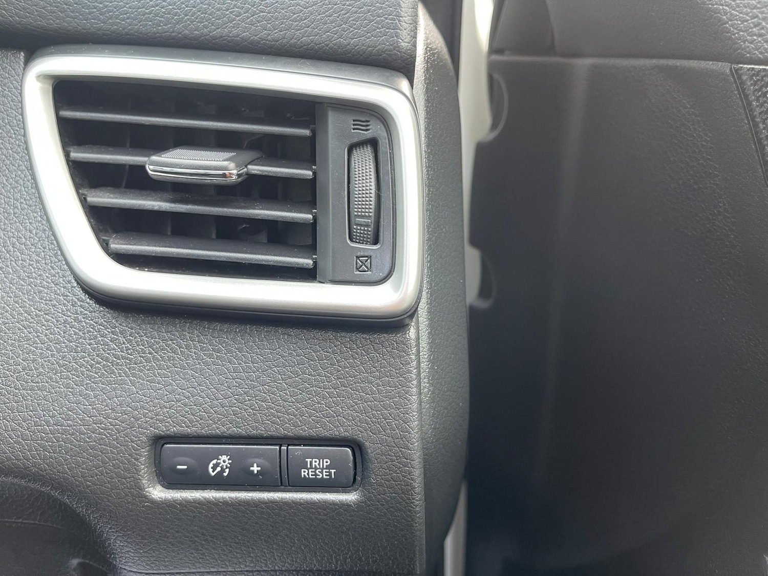 Used Nissan X-Trail 2016 for sale - 76593399: Photo 27