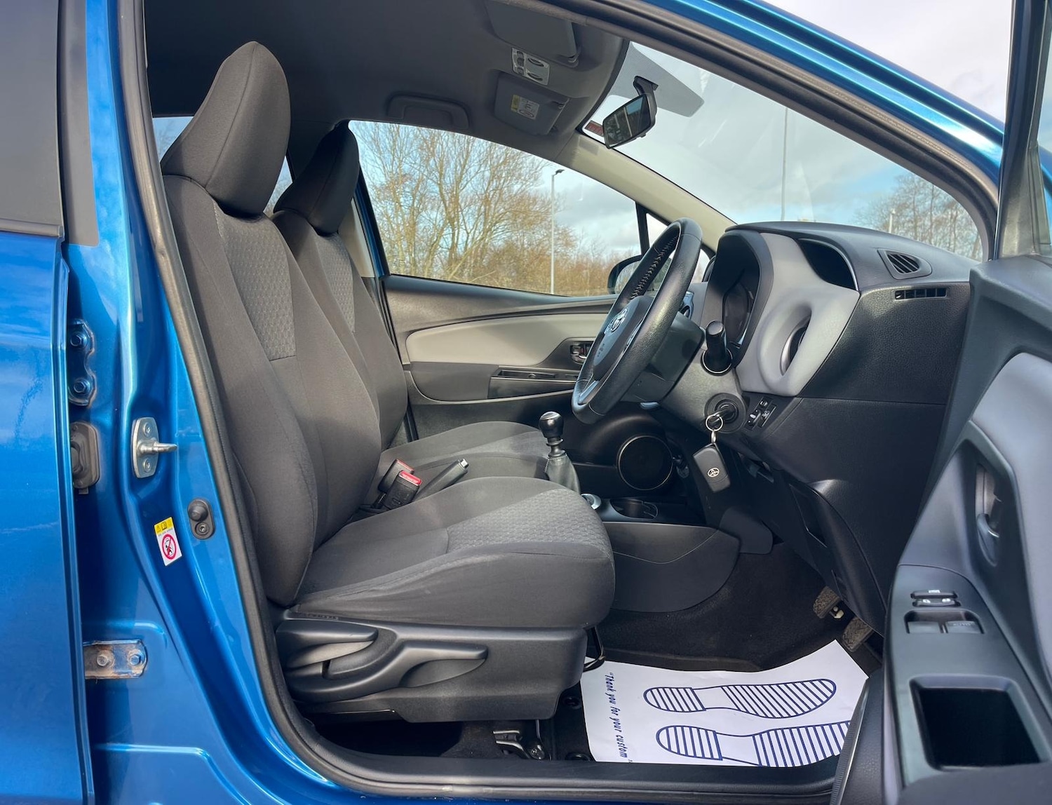 Used Toyota Yaris 2015 for sale - 77392336: Photo 18