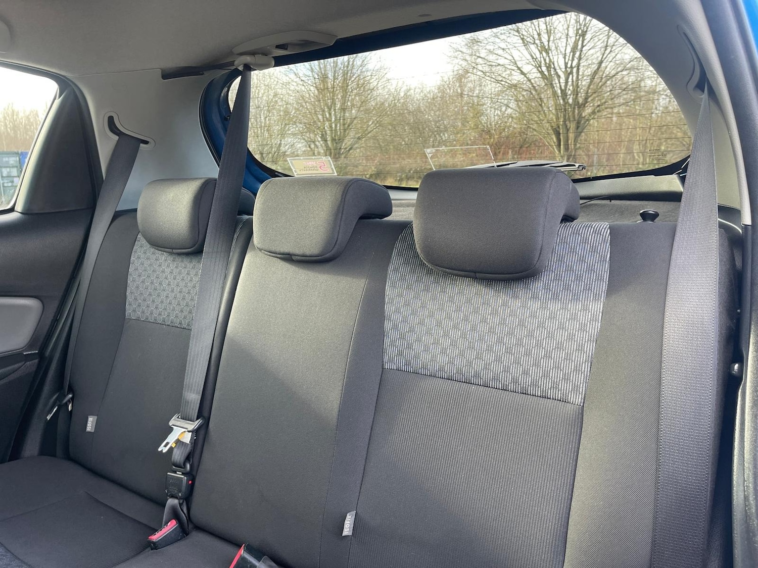 Used Toyota Yaris 2015 for sale - 77392336: Photo 46