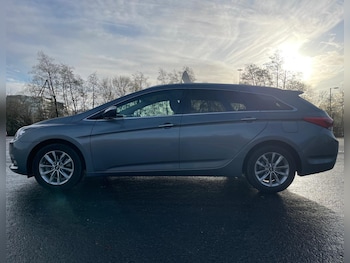 Used Hyundai i40 2017 for sale - 76933362: Photo