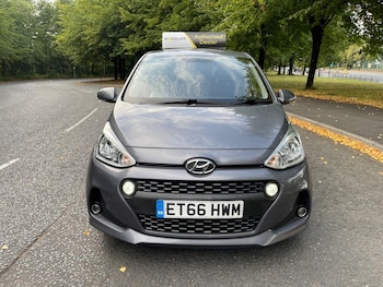 Used Hyundai i10 2017 for sale - 76623133: Photo