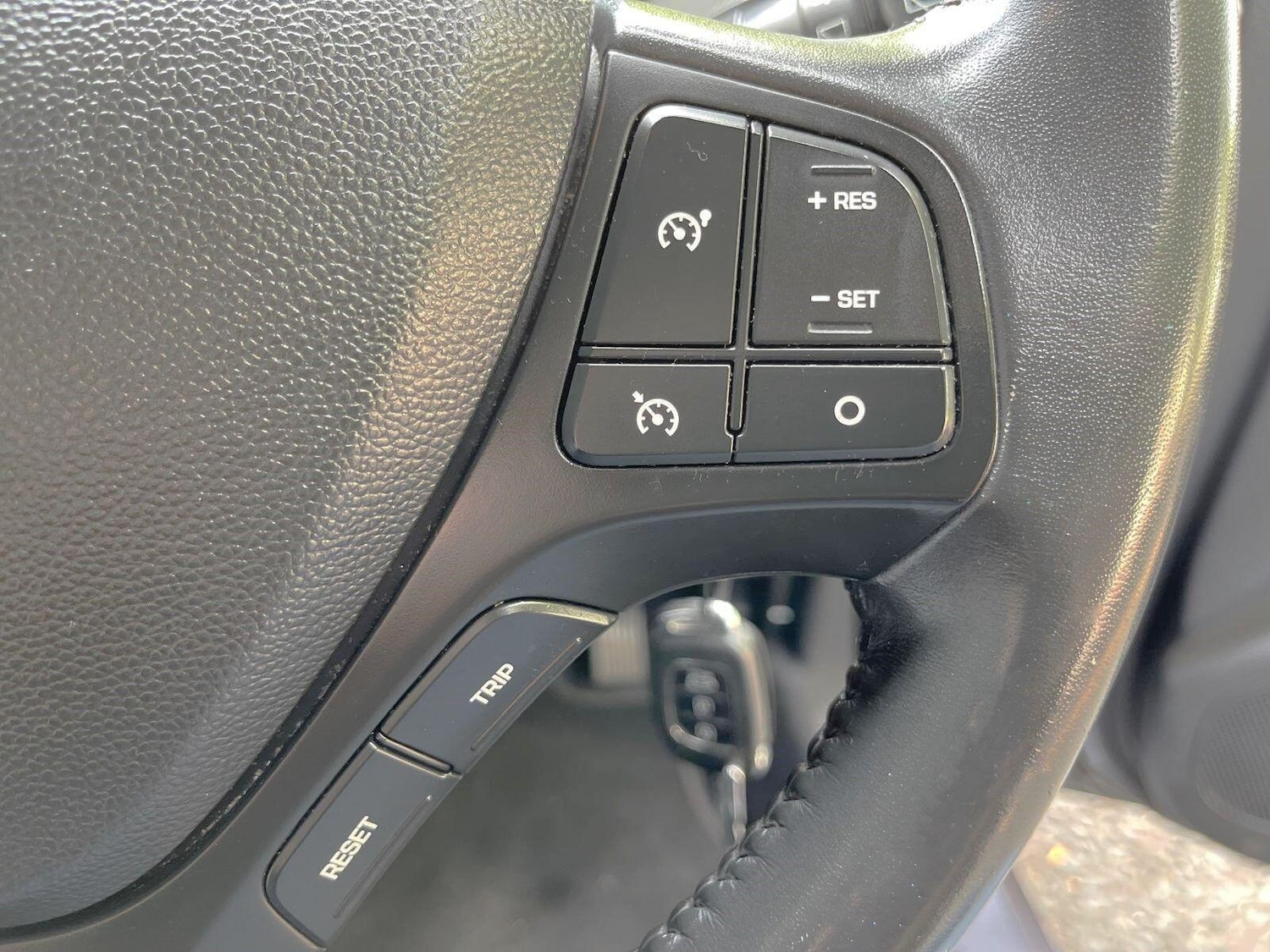 Used Hyundai i10 2017 for sale - 76623133: Photo 43