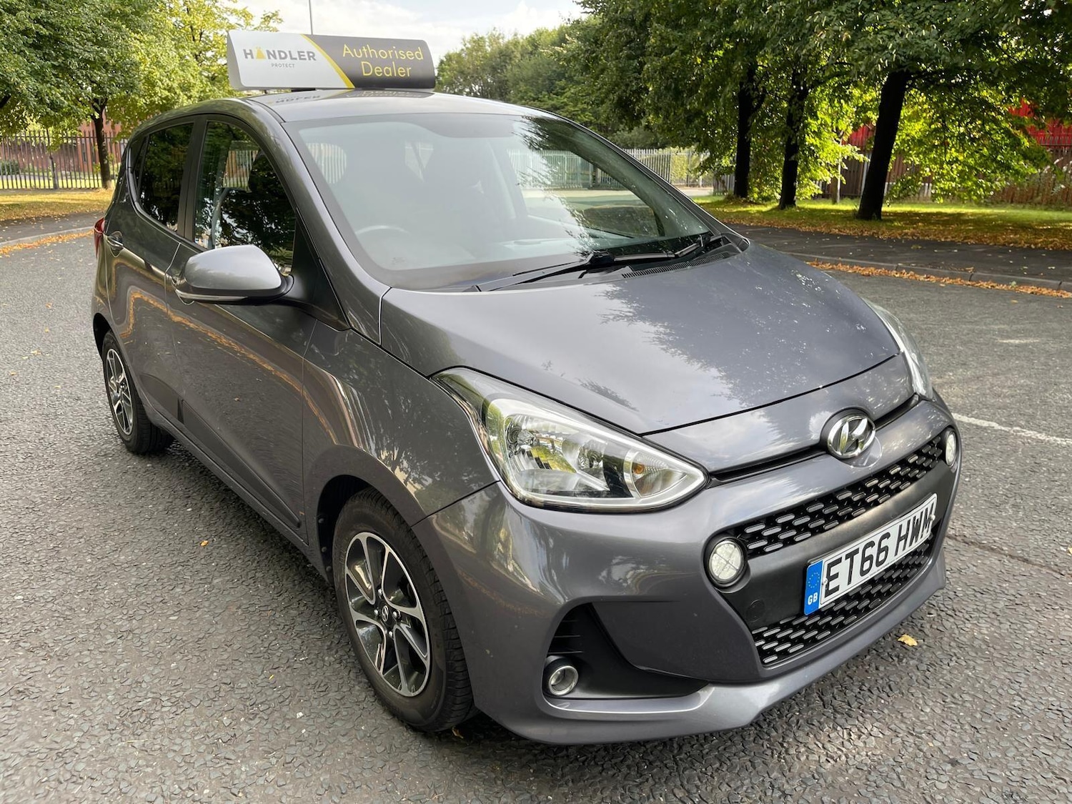Used Hyundai i10 2017 for sale - 76623133: Photo 9