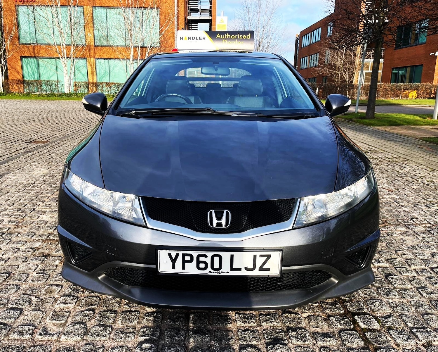 Used Honda Civic 2010 for sale - 77315522: Photo 2
