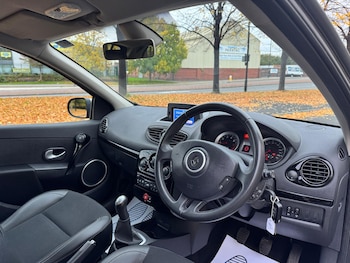 Used Renault Clio 2012 for sale - 76244359: Photo