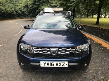 Used Dacia Duster 2016 for sale - 76623135: Photo