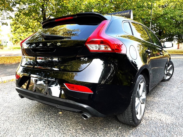 Used Volvo V40 2014 for sale - 75604732: Photo 15