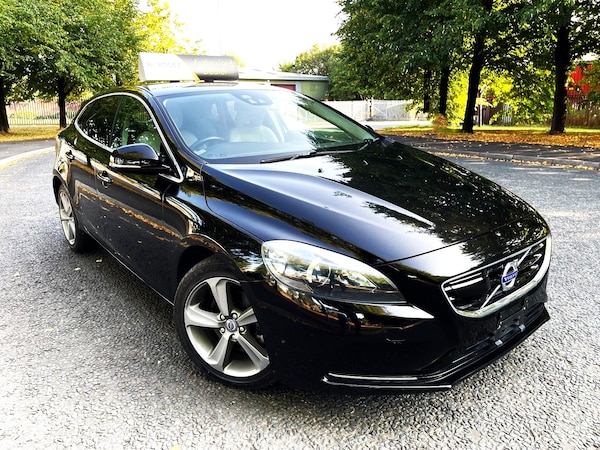 Used Volvo V40 2014 for sale - 75604732: Photo 1