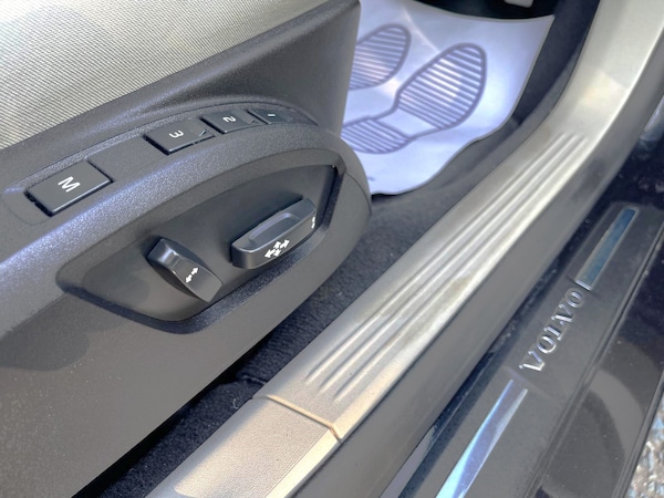 Used Volvo V40 2014 for sale - 75604732: Photo 24