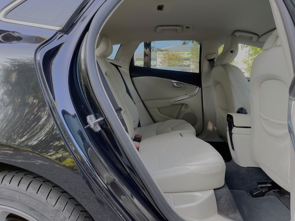 Used Volvo V40 2014 for sale - 75604732: Photo 28