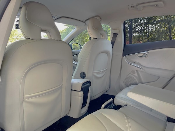 Used Volvo V40 2014 for sale - 75604732: Photo 33