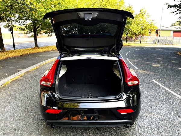 Used Volvo V40 2014 for sale - 75604732: Photo 59
