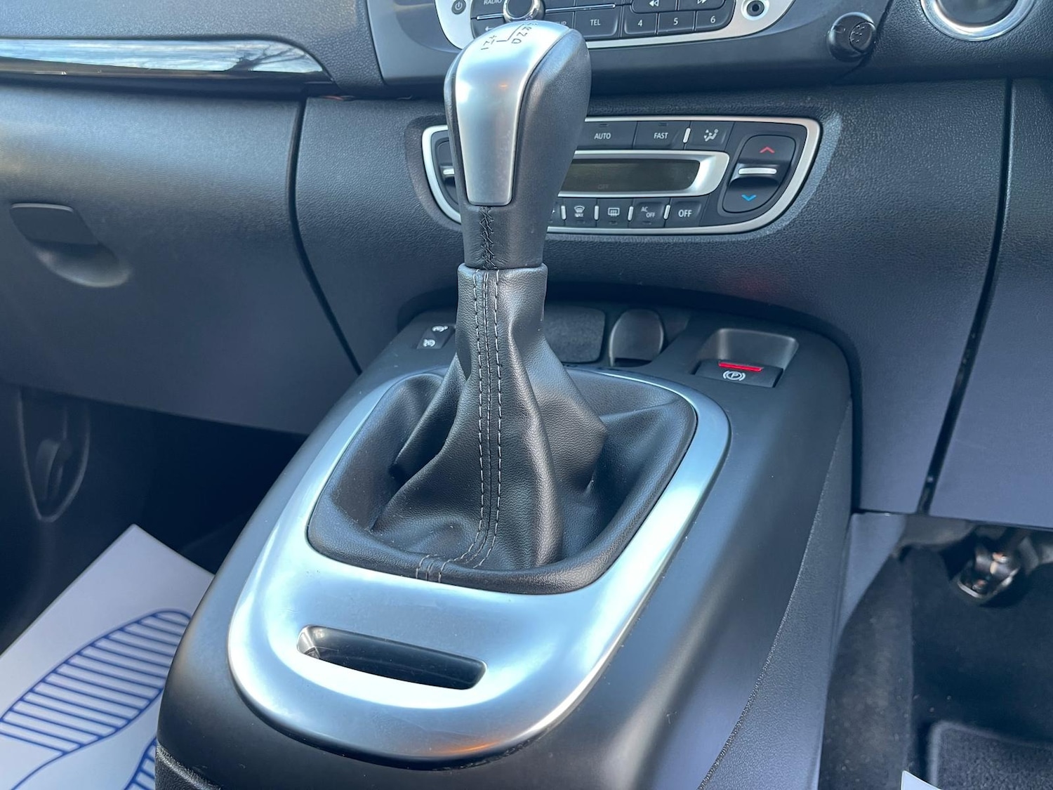 Used Renault Scenic 2014 for sale - 77651733: Photo 19