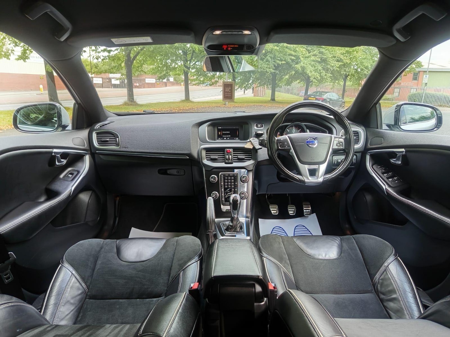 Used Volvo V40 2015 for sale - 76579863: Photo 19