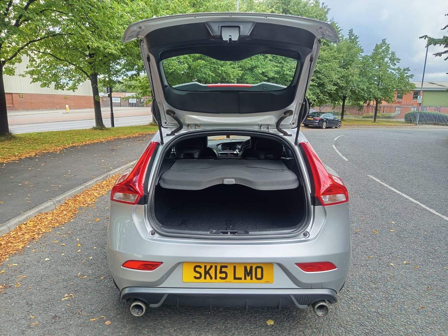 Used Volvo V40 2015 for sale - 76579863: Photo 47