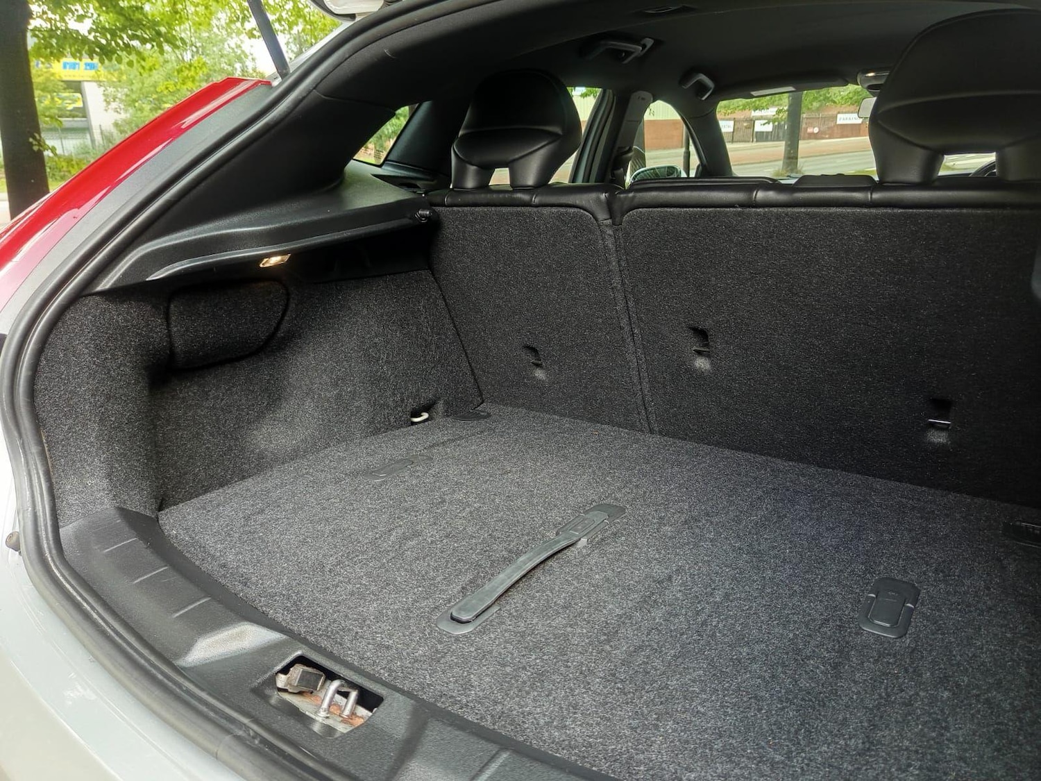 Used Volvo V40 2015 for sale - 76579863: Photo 49