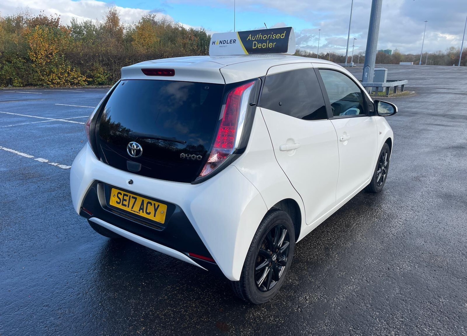 Used Toyota AYGO 2017 for sale - 76623172: Photo 12