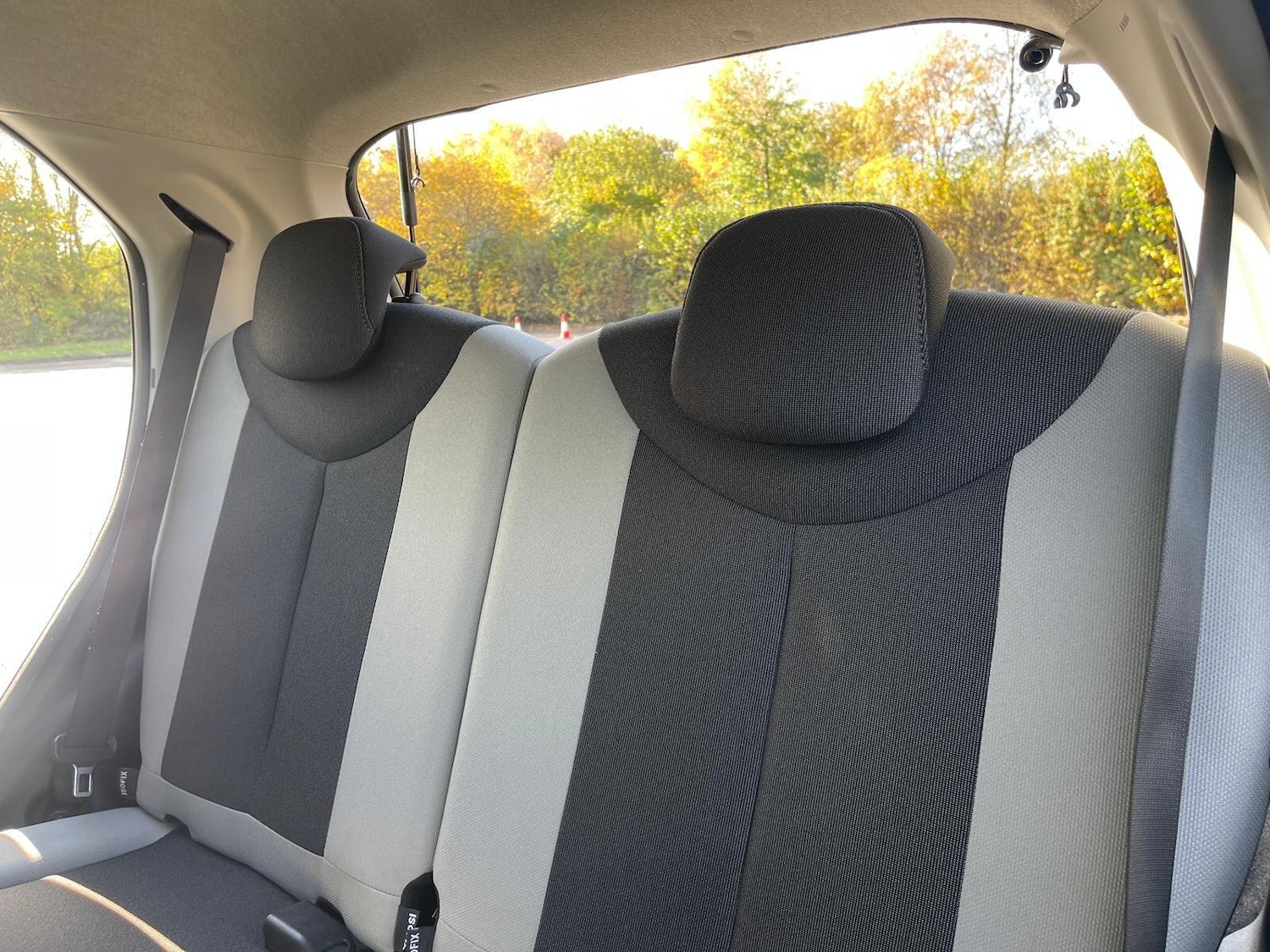 Used Toyota AYGO 2017 for sale - 76623172: Photo 21